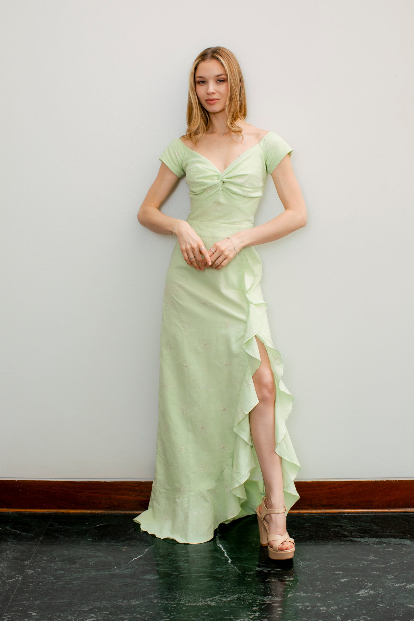 Vestido Georgia Verde Lino Bordado Limited Edition